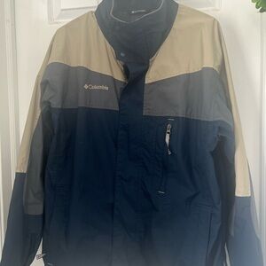 Columbia Men's Blue and Tan Raincoat